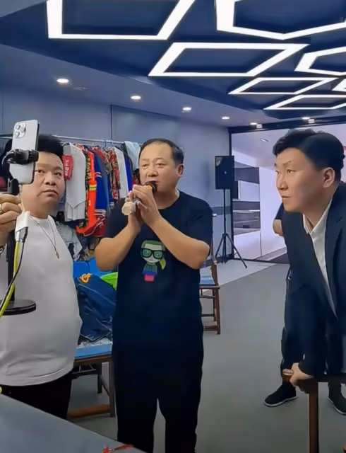 新上海灘開機，謝廣坤演馮敬堯，小蒙演馮程程，邀請嘎子演許文強