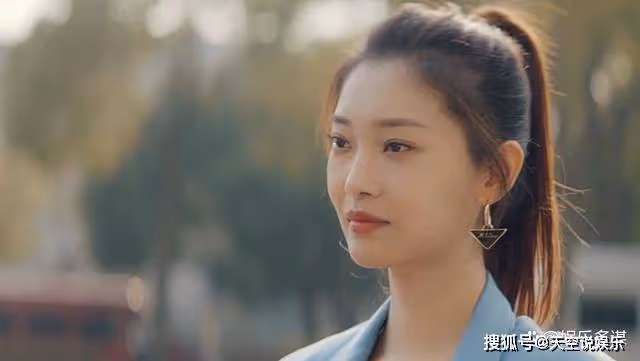 《燦爛的轉身》秦嵐教科書式撕小三，隨口一句國粹火爆朋友圈，太颯