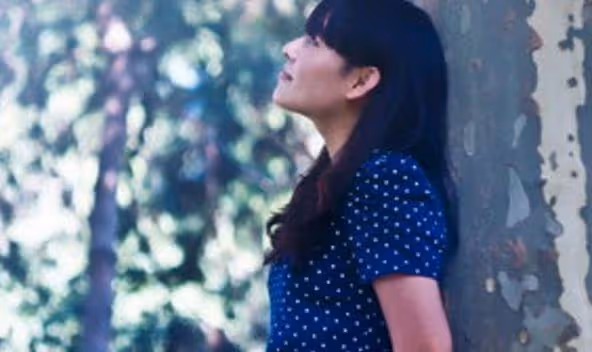 離婚後得知自己懷孕，婆婆提土雞蛋看我，她轉身我決定復婚