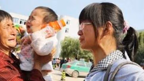 父親要20萬彩禮，女兒說父親「賣女兒」，五年後回家女兒後悔不已