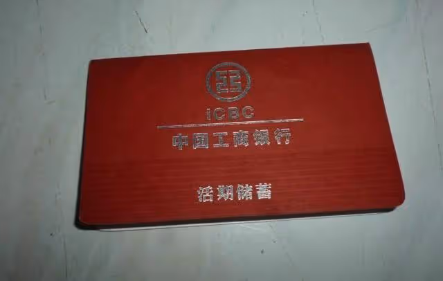 買房婆婆出20萬然後她搬進來了，我媽拿出一張存摺，婆婆立馬搬走