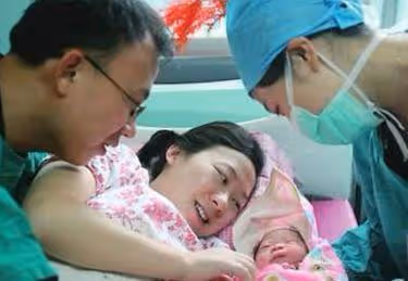 我剛生下兒子老公提離婚，我上門要撫養費，婆婆哭著說我沒良心