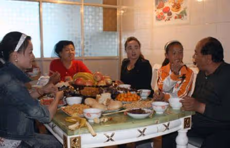 你家那麼有錢，就別要彩禮了，你家多給點陪嫁，以後日子有保障！