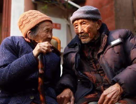 丈夫發達了看不起自己父母，妻子回家照顧，丈夫傻眼，稱：錯了