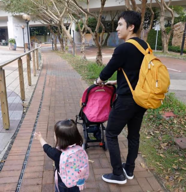 汪圓圓慶祝37歲生日,富豪老公準備5個蛋糕,甄子丹夫婦為其助陣