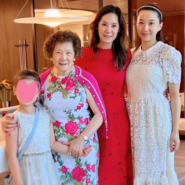 汪圓圓慶祝37歲生日,富豪老公準備5個蛋糕,甄子丹夫婦為其助陣