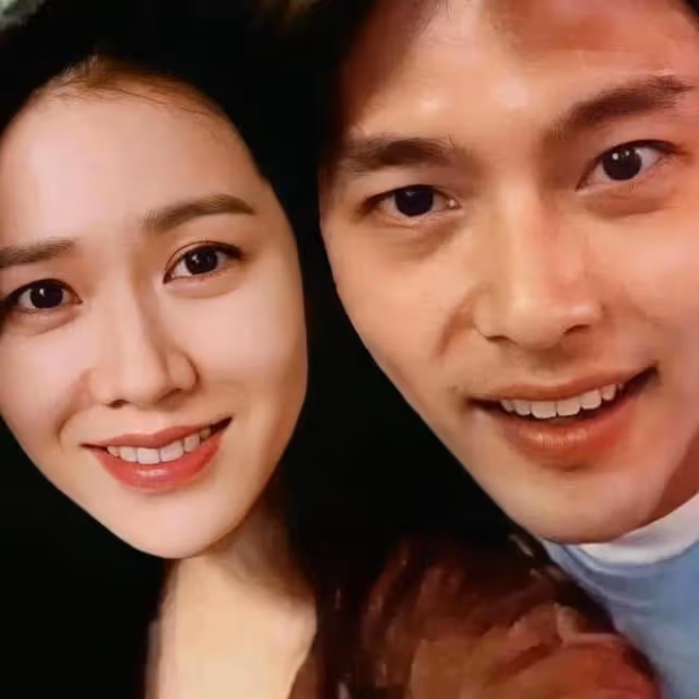 玄彬李棟旭《哈爾濱》殺青照,玄彬臉上再現微笑小酒窩