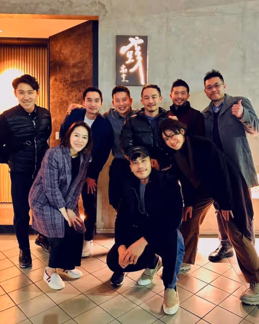 賴弘國帶妻子Alice國外旅遊,空姐妻子比以前更漂亮