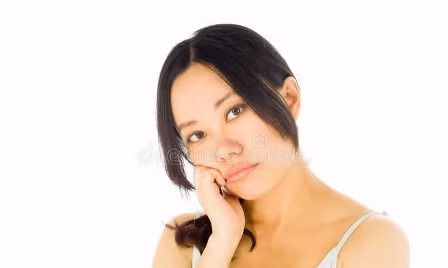 拒絕帶孫,被兒媳推倒在地又踹一腳。婆婆巧妙應對,兒媳痛哭認錯