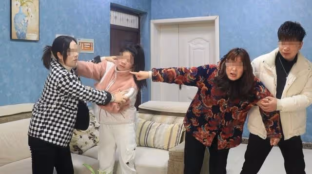 故事:公婆霸占兒媳學區房,竟然想讓給小兒子,兒媳直接把房賣了
