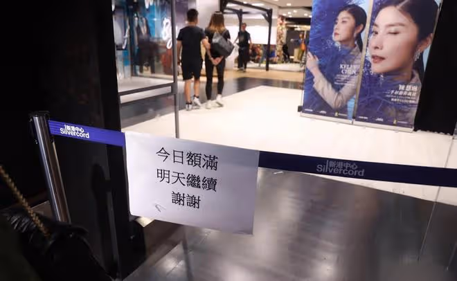 陳慧琳義賣二手衣物,8000件瞬間席捲一空,有人為了搶貨大打出手