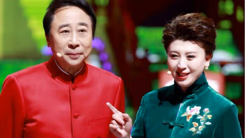 閆學晶革命老區撈金，30萬出場費唱一首歌，明星賺錢太容易了！