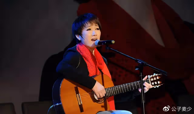 網曝75歲王剛移民美國!已清空帳號、解散粉絲群,本人終於回應了