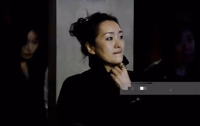鞏俐夫婦陪法總統訪華！黃渤獲馬克龍欣賞，得知女方國籍：太諷刺