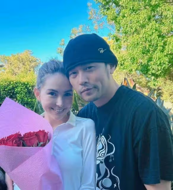 曝周杰倫兩次賭博輸掉千萬,投資失敗背負巨債,開演唱會疑為撈金