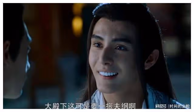 好好的一群「大叔」，為何也要跟風去做一套奶奶的假牙