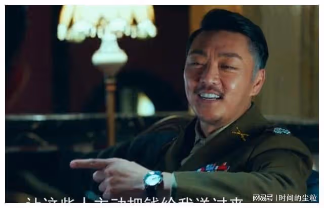 好好的一群「大叔」,為何也要跟風去做一套奶奶的假牙