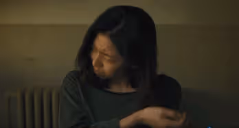 她從不靠臉吃飯，卻能叱吒影壇！這位「名門醜女」是如何逆襲的？