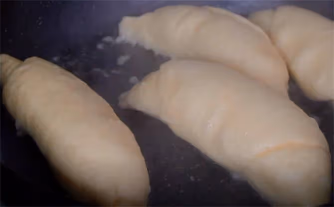 玉米面饅頭這樣搭配真好吃，鬆軟香甜好消化，涼了也不會發硬
