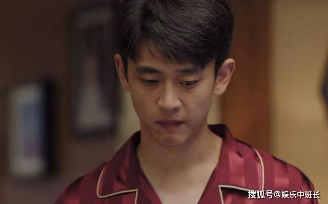 《人生之路》同是當爹，明樓玉德不同的教育方式，誰有福氣一目了然