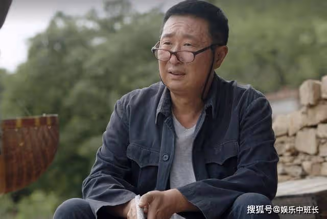 《人生之路》同是當爹，明樓玉德不同的教育方式，誰有福氣一目了然