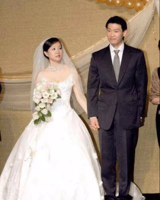 閻維文：陪妻子抗病34年，同甘共苦40年，65歲享天倫之樂
