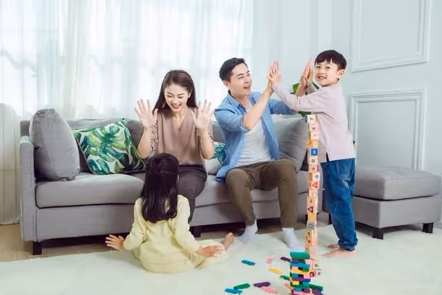 婆婆埋怨兒媳婦衛生搞得不合格,讓她重新做,不久後兒子的家散了
