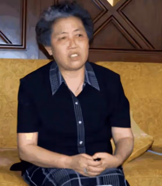 「老乾媽」虧了12億後，75歲陶華碧再出山，直播帶貨遭滑鐵盧