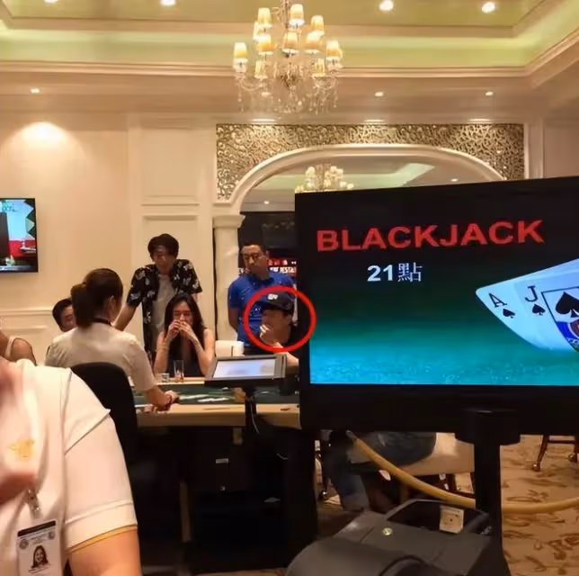曝周杰倫賭博兩晚輸1億,投資失敗欠巨債,開演唱會疑似撈金