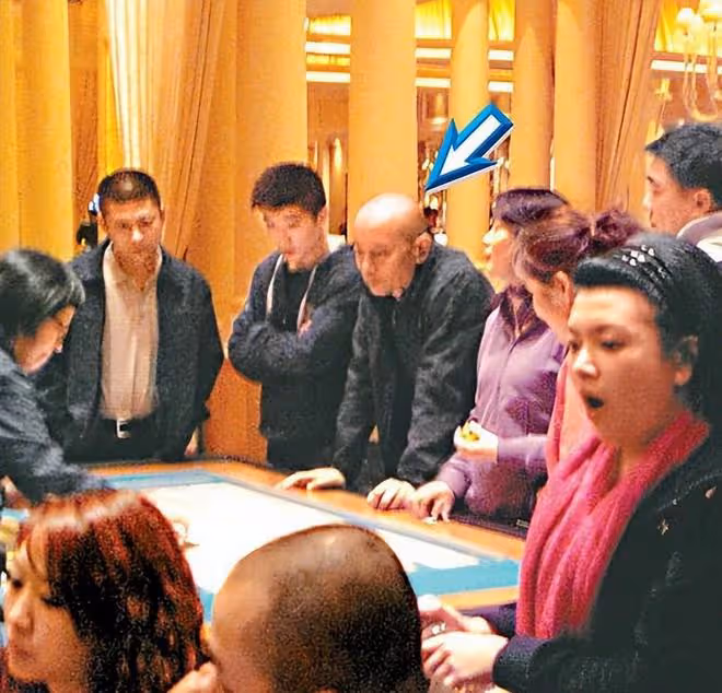 曝周杰倫賭博兩晚輸1億，投資失敗欠巨債，開演唱會疑似撈金