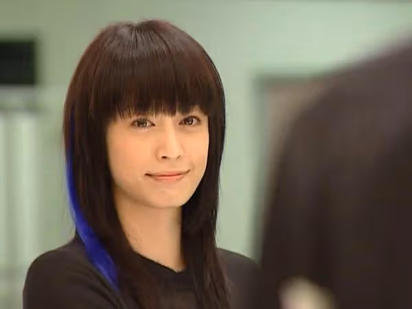 43歲女星開心官宣離婚,老公被曝販賣人口,還有多人運動畫面流出