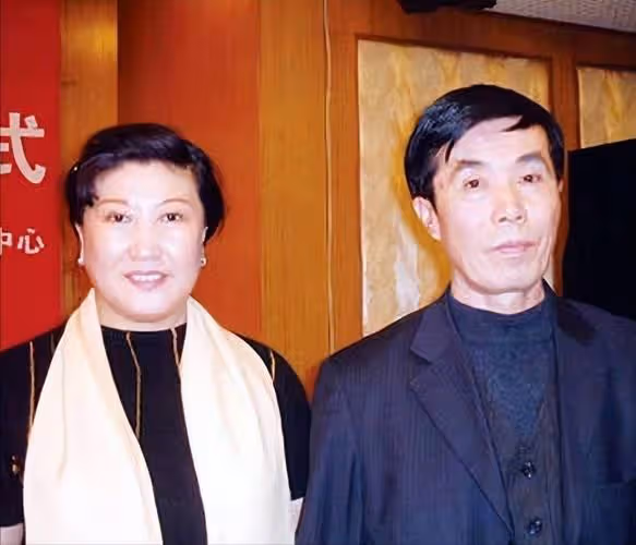 2005年高秀敏意外猝死，13年後何慶魁揭露真相：撒謊把命搭進去了