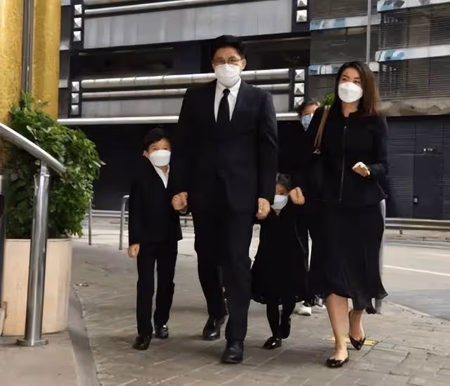 郭晶晶與婆婆合體,近況嚇壞眾人:「郭晶晶,你不適合豪門」