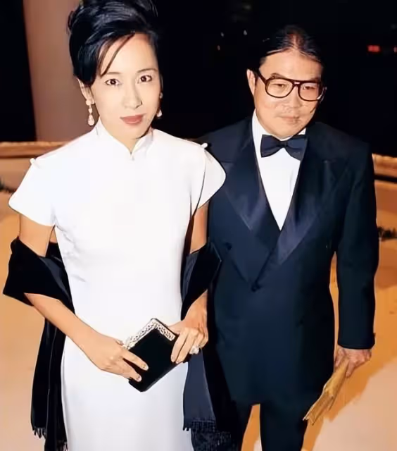 郭晶晶與婆婆合體,近況嚇壞眾人:「郭晶晶,你不適合豪門」
