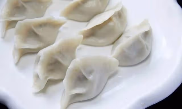 怎樣煮餃子才不破皮?秘訣在這裡,這樣煮的餃子不僅好看而且好吃