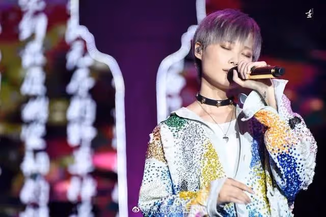 娛樂圈的殘酷真相,在39歲的李宇春身上表現得淋漓盡致