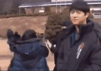 韓星見到真情侶的有趣反應！宋慧喬早就嗑到林智妍&amp;李到晛，他追問八卦問得玄彬都愣了