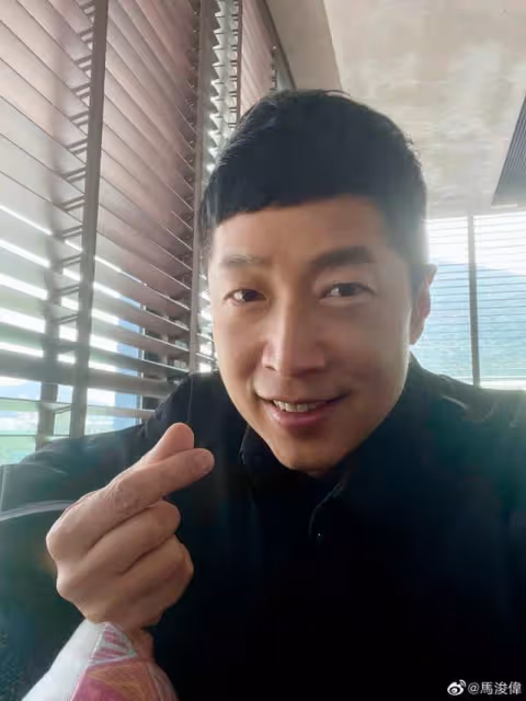 知名港星力邀葉璇返港合作！網民勸其三思，男方稱相信自己眼光