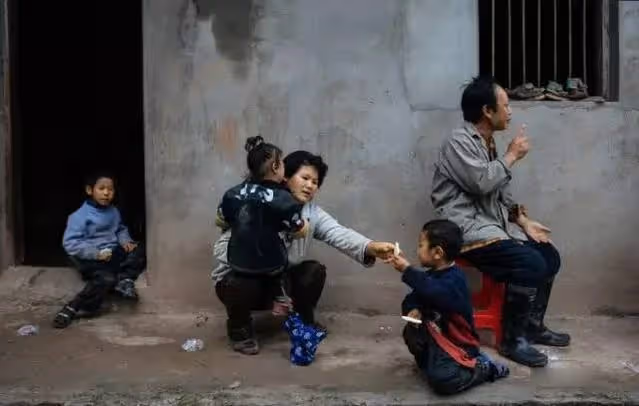 婆婆對三個兒媳都不好,老了她要求兒媳養老,兒媳:找你自己兒子去!