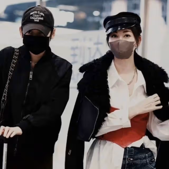 《浪姐4》專搞回憶殺，品如艾莉合體現身機場，身穿破洞褲太吸睛