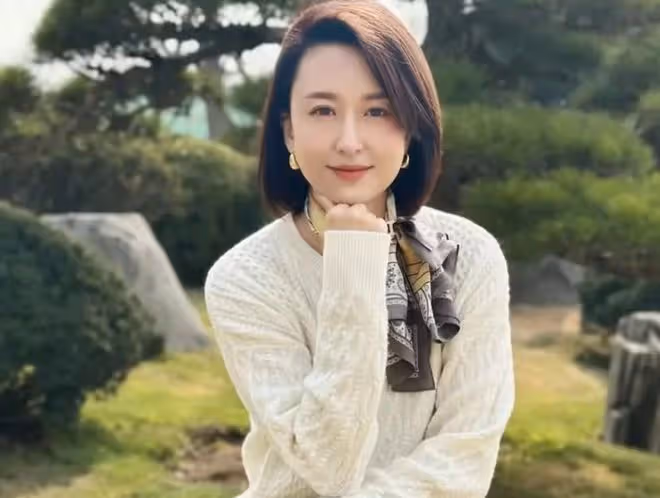 曝央視美女主持張蕾已離職，發傷感文案後，獨自前往西藏旅遊散心