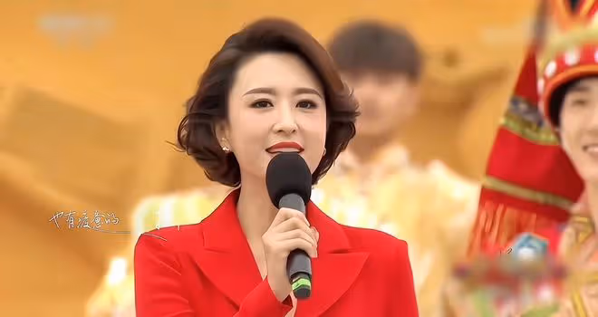 曝央視美女主持張蕾已離職，發傷感文案後，獨自前往西藏旅遊散心