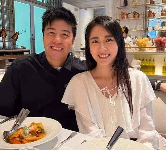 恭喜!前港姐越愛越高調戀情曝光,男方家庭富貴是唱片公司太子爺
