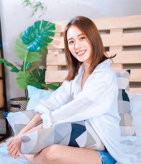恭喜!前港姐越愛越高調戀情曝光,男方家庭富貴是唱片公司太子爺