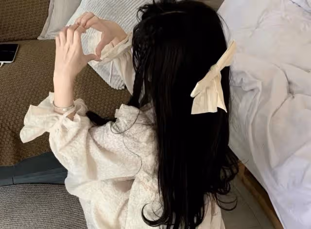 我當保姆每月賺6000,兒子讓我給他丈母娘5000,說她帶孩子辛苦