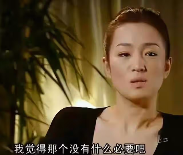 說鞏俐代表法國來訪問中國只為炫耀的,原因是鞏俐的新加坡國籍吧