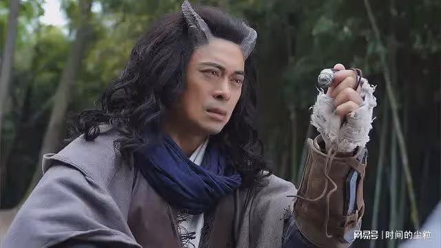 《牛魔王之魔王再臨》:劇情老套,將美女露肉當做「流量密碼」!