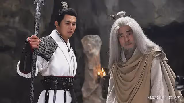 《牛魔王之魔王再臨》:劇情老套,將美女露肉當做「流量密碼」!