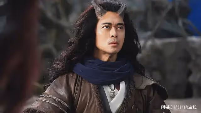 《牛魔王之魔王再臨》：劇情老套，將美女露肉當做「流量密碼」！