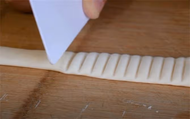 蒸花捲時，記住這個萬能面水比例，不變形不發硬，光滑亮白又省事